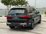BMW X7 40i